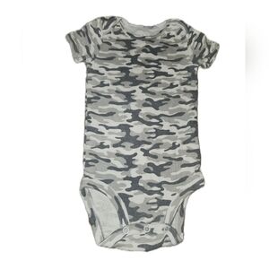 Carter's 6-12 Months Gray Camo Short Sleeved Bodysuit